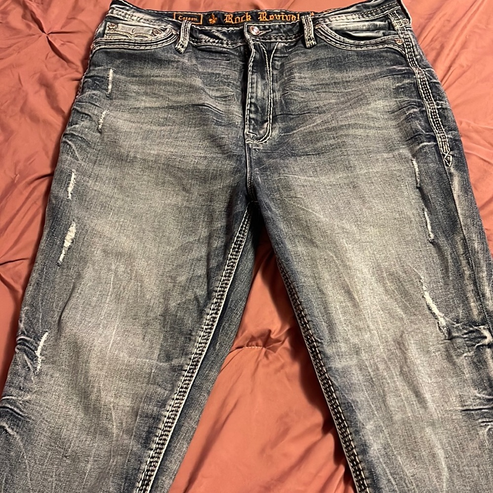Ladies Rock Revival Jeans ankle length high waisted runs big